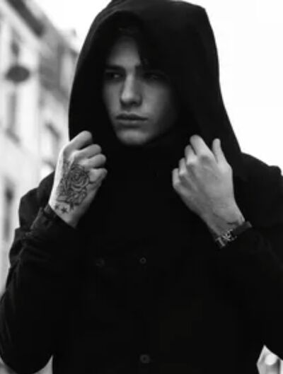  ,   Tiko, 24 ,   ,   