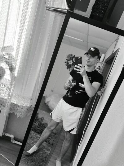  ,   Anton, 26 ,   ,   