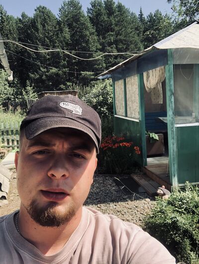  ,   Maksim, 24 ,  
