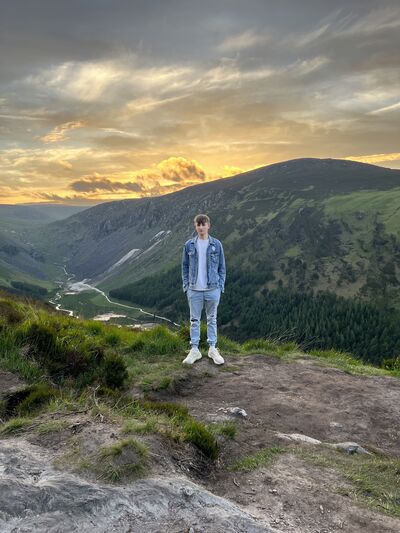  ,   Mihai, 19 ,   ,   