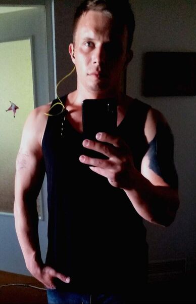  ,   Vin Adkins, 34 ,   ,   , c 