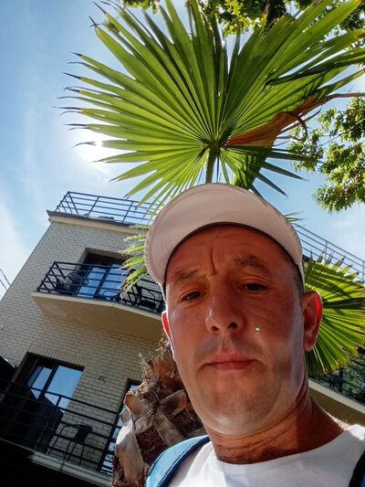  ,   Russlan, 42 ,   ,   