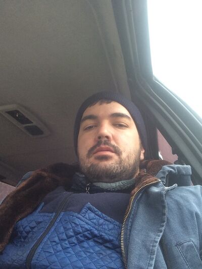  ,   Alik, 40 ,   