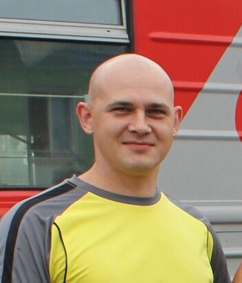  --,   , 44 ,     , c 