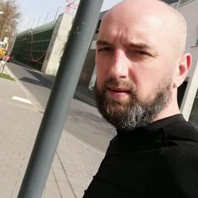  ,   Zura, 42 ,  