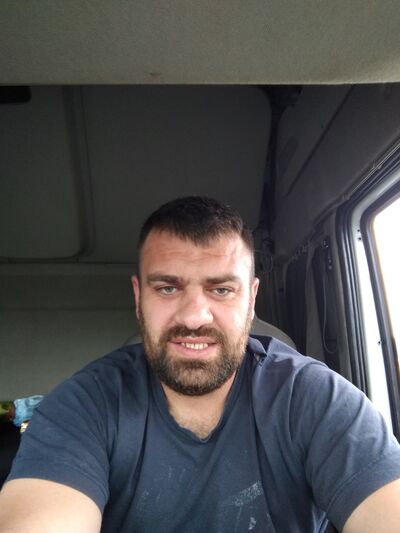  ,   Zeljko, 35 ,   ,   