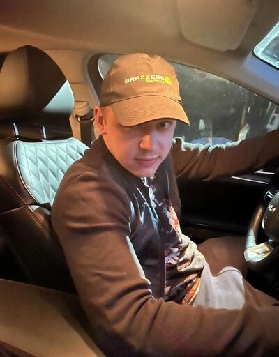  ,   Basil, 32 ,   ,   , c , 