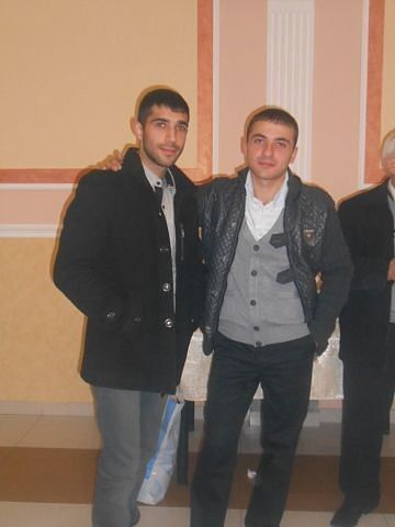  ,   Albert, 33 ,   