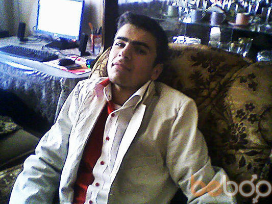  ,   Daniel, 32 ,   