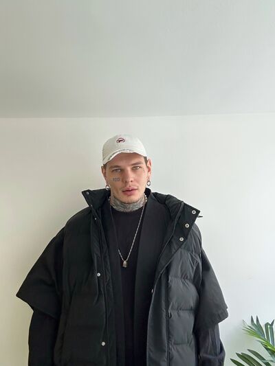  ,   , 33 ,   ,   
