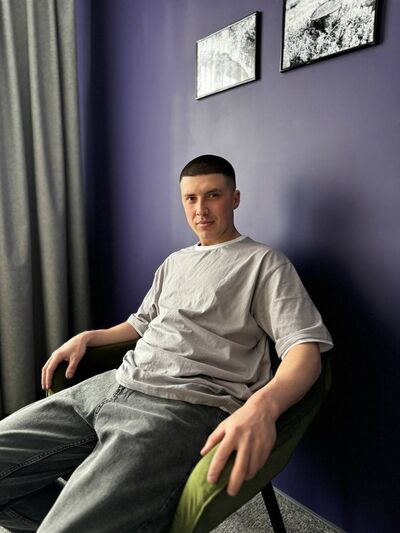  -,   Viktor, 28 ,   ,   