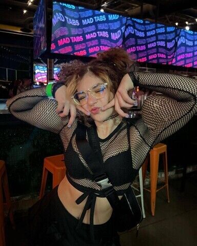  -,   , 25 ,   ,   