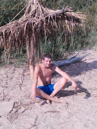  ,   Vadim, 38 ,   