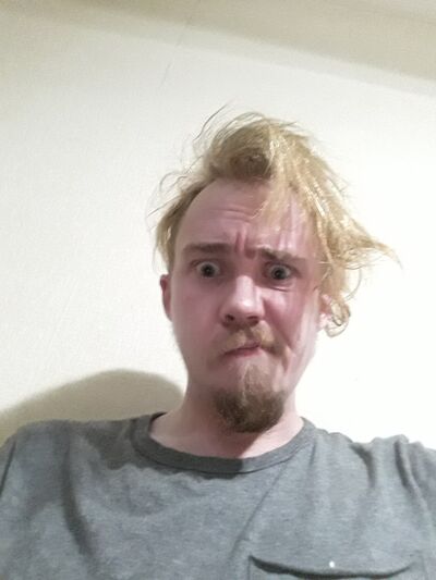  -,   Franz, 32 ,   ,   , c 