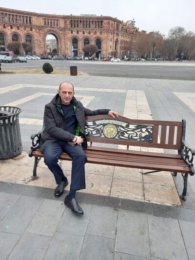  ,   Levon, 66 ,   ,   