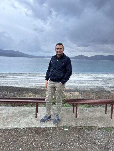  -,   Volkan, 42 ,   ,   