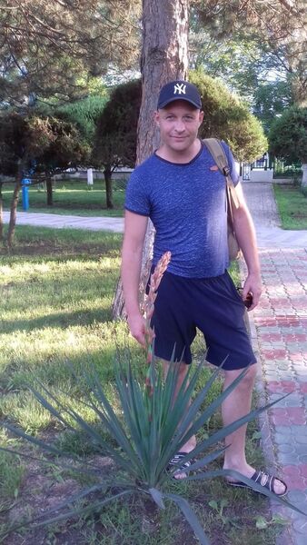  ,   Leo, 44 ,   ,   , c 