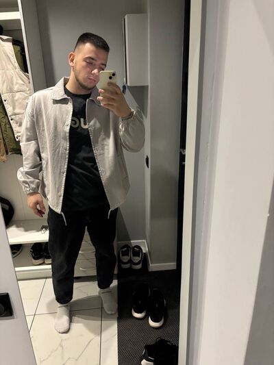  ,   Dmitri, 22 ,   ,   