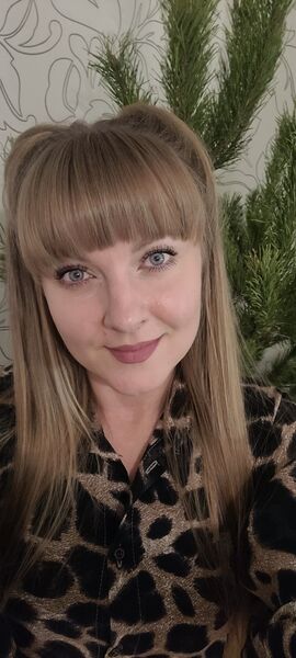  ,   Nina, 39 ,   ,   
