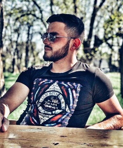  ,   Emil, 31 ,   