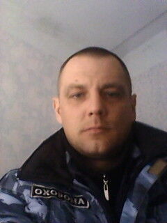  ,   Oleg, 44 ,   