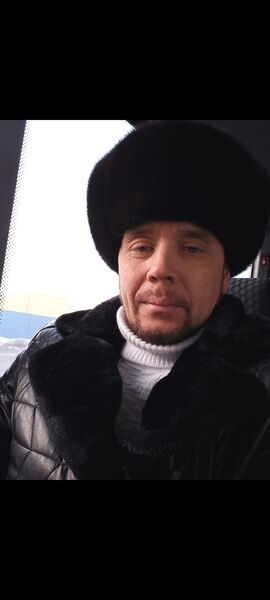  ,   Tim, 48 ,   ,   