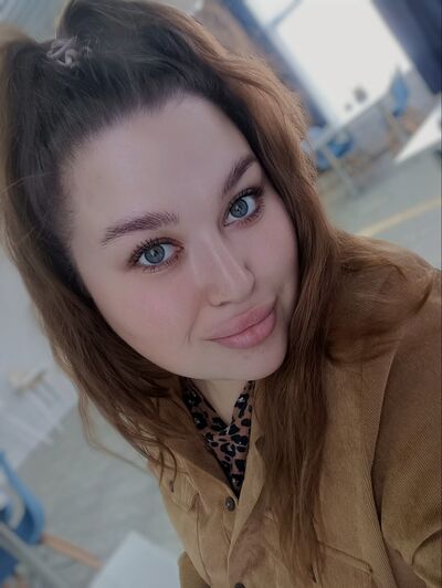  ,   Alexandra, 28 ,  