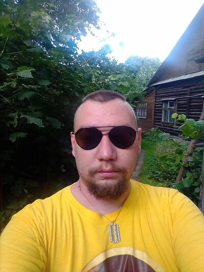  ,   Jimi, 37 ,   ,   