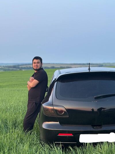  ,   Artem, 25 ,   ,   