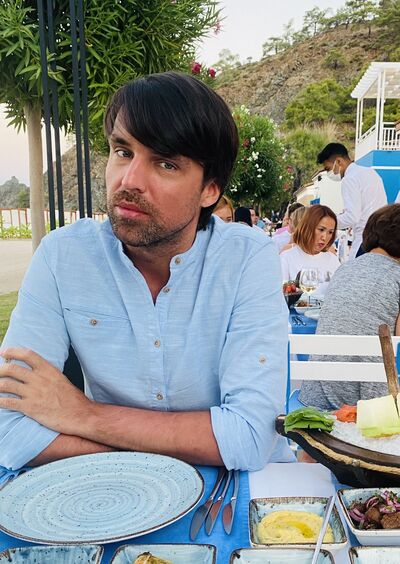  ,   Denis, 35 ,   ,   , c 