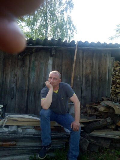  ,   Nik, 43 ,   ,   