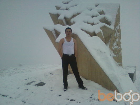  ,   Levon, 33 ,   