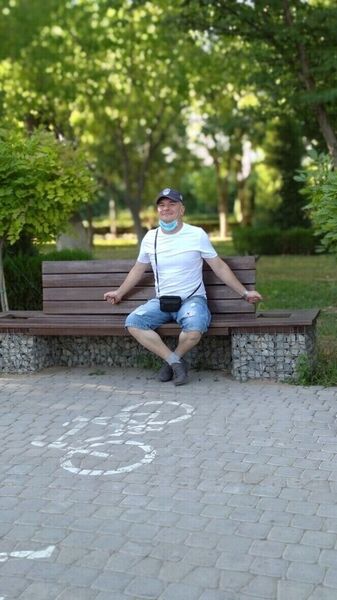  ,   Den, 48 ,     , c 