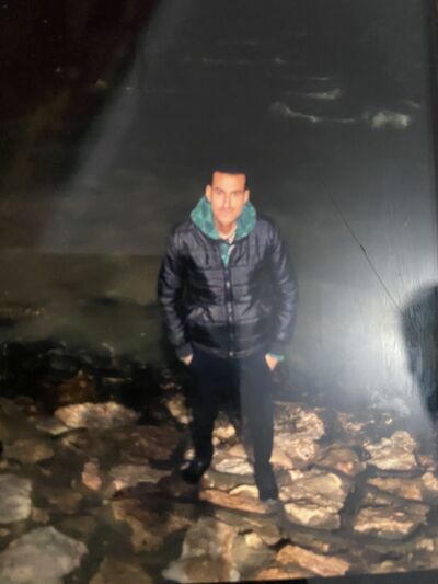  ,   Ali, 33 ,   ,   
