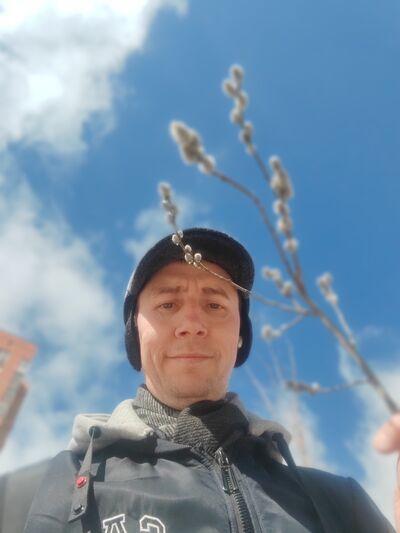  ,   Denis, 39 ,   ,   