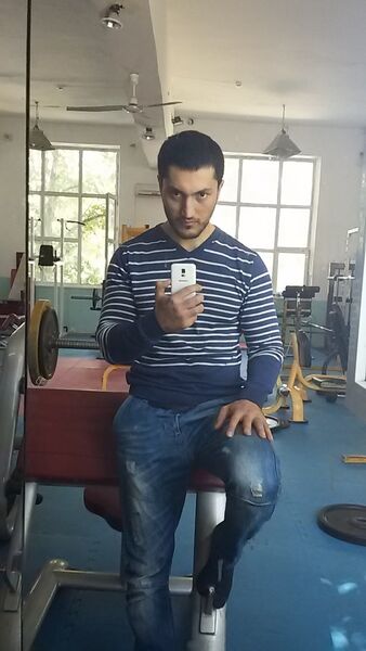  ,   ZariF, 37 ,  