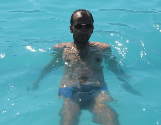  ,   Adriano, 41 ,   ,   , c , 