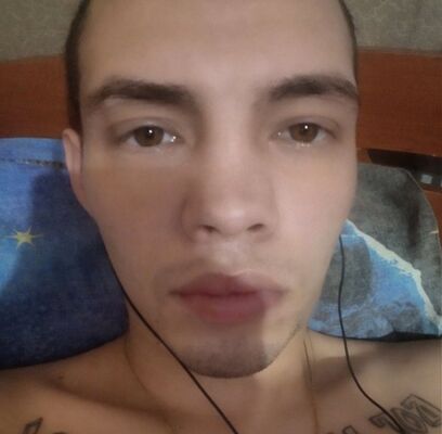  ,   Nikki, 31 ,  