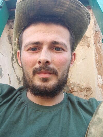  ,   Viktor, 30 ,   ,   