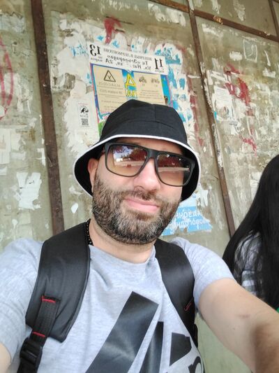  ,   Yurii, 42 ,   c 