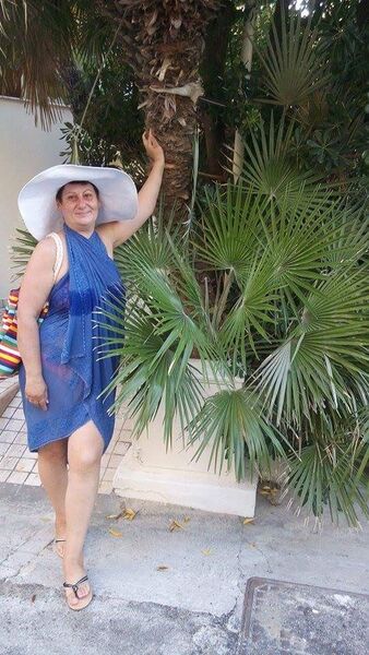  ,   Elena, 64 ,   ,   , c 