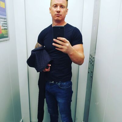  -,   Renat, 31 ,   ,   , c 