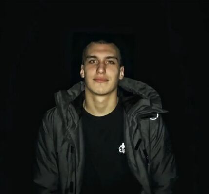  ,   Slavik, 21 ,   ,   