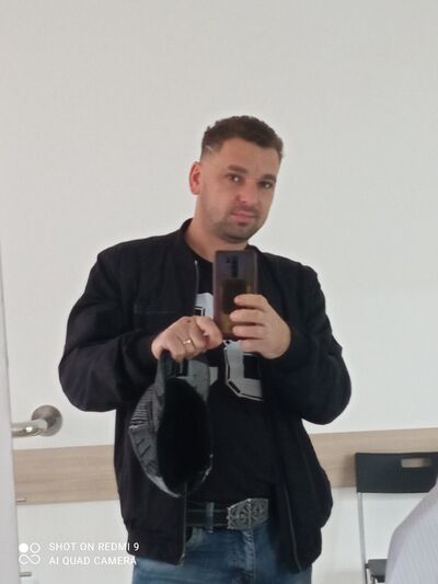  ,   Pavel, 38 ,   ,   , c , 