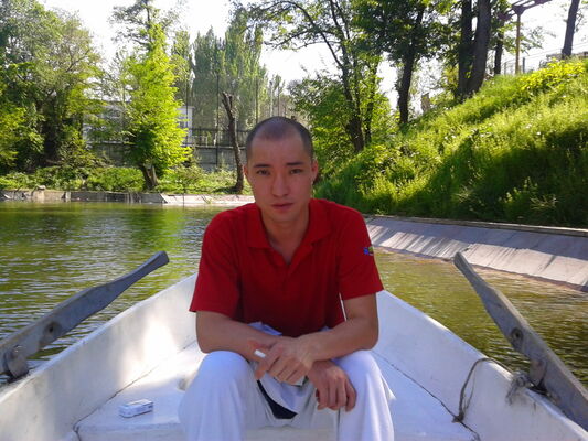  ,   Baurzhan, 39 ,   ,   , c 