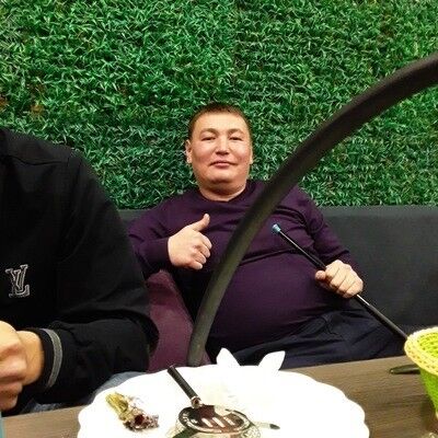  ,   Samat, 37 ,     , c 