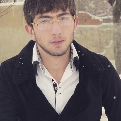  ,   Artur, 30 ,   ,   , c 
