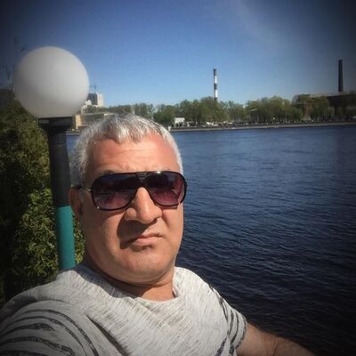  ,   Seymur, 49 ,   ,   