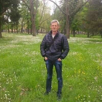 11981151  Alexandru, 49 ,    