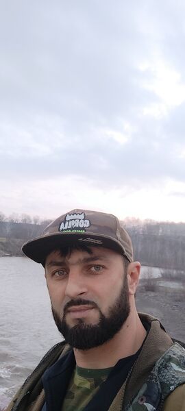  ,   Nikolas, 32 ,   ,   